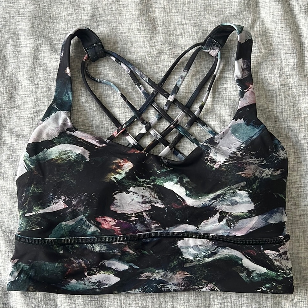 Lululemon free to be wild long line bra size 8
